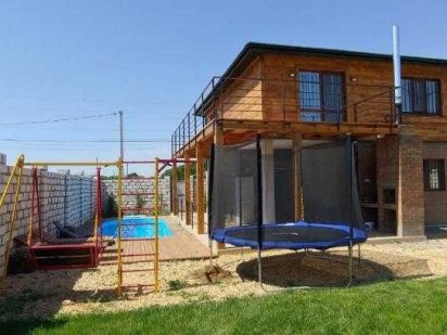 Подобова Оренда Будинок з Банею та Басейном на Кароліна Бугазі Каролино-Бугаз