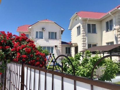 Отдых в Затоке! ПЕРВАЯ ЛИНИЯ. Станция Нагорная. Дом 4 комнаты Каролино-Бугаз