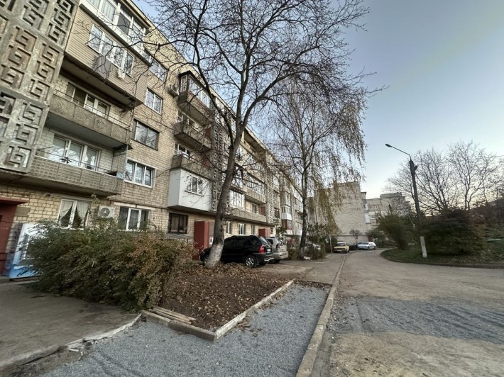 Продам 3кімн квартиру, рн Комарова - фото 1