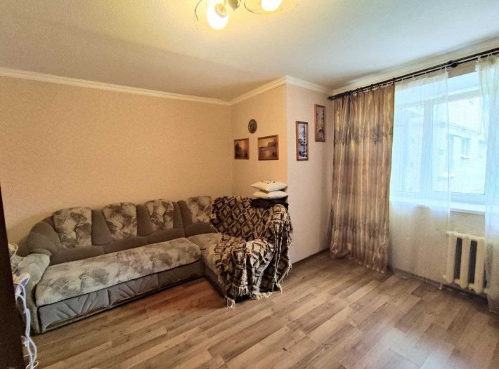 Продаж 3-кімнатної квартири вул. Охтирська. Цегла. Площа 75 м² - фото 1