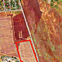 Фасадный участок в светлом Світле