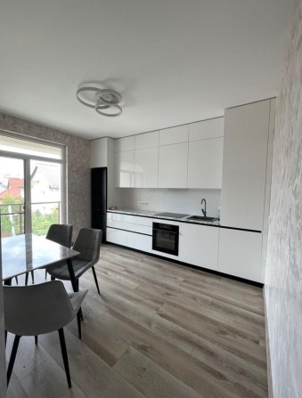 Продаж 2 х кімнатної квартири - фото 1