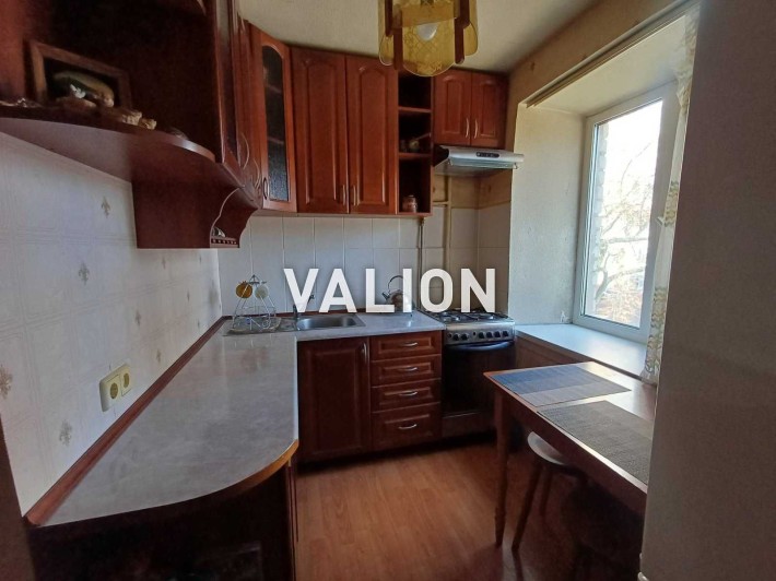 Продаж 2к квартири вул. Почайнинська, 57/59 біля метро Тараса Шевченка - фото 1