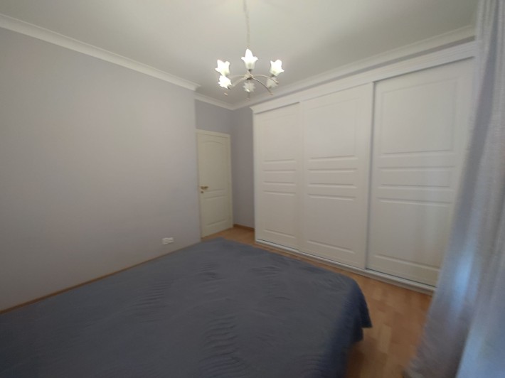 Продам 2к сталинку с автономкой в Центре - фото 1