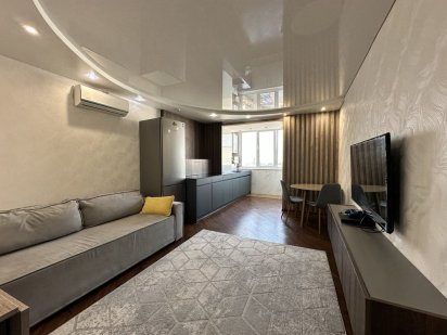 2 кім кв. 72м з ремонтом в новобудові вул. 1 Травня Чернигов