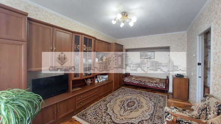 *2х кімнатна квартира, по вул. Хортицкое шосе, 15 мкрн. - фото 1