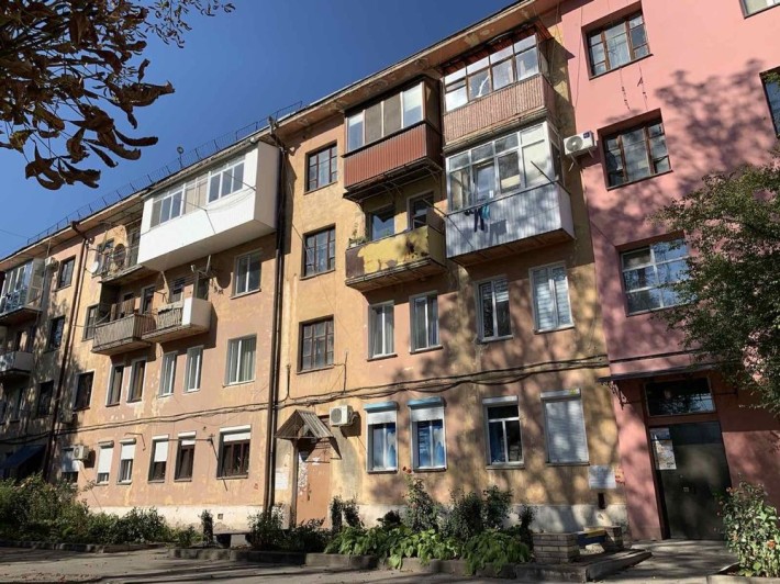 Продаж 2-кімнатної квартири на Замості, 1 поверх, можливо під бізнес - фото 1