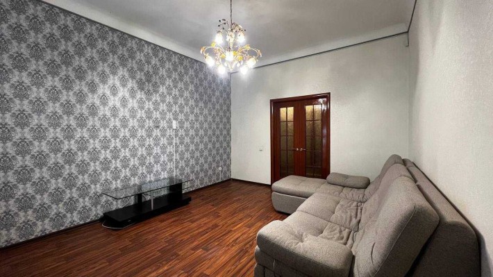 Продам 2к квартиру в центральной части, проспект Яворницкого - фото 1