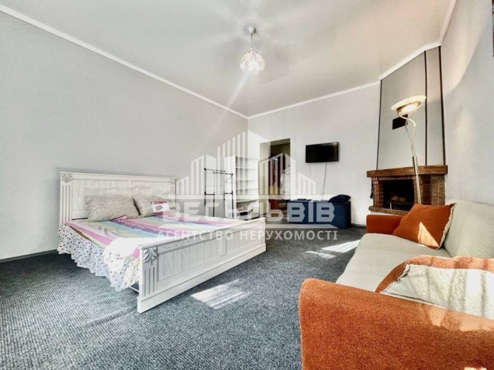Продаж 1-кімнатна квартира в центрі з ремонтом та меблями вул. Декарта - фото 1