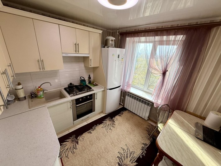 Продажа 2 кв на 1 Линии/Пр.Мира. - фото 1
