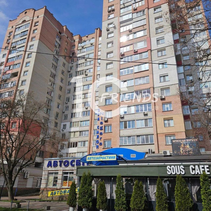 Продається 2-кімнатна квартира у центрі міста Бровари - фото 1