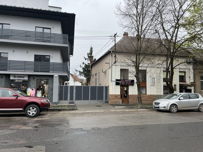 Трикімнатна 81 м2 Центр Мукачівська 18 - фото 1