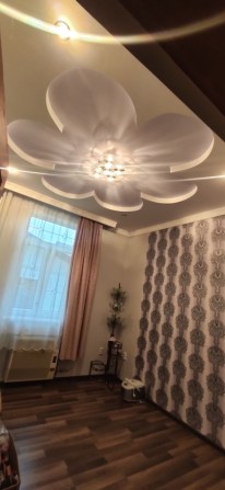 Продам двоповерхову 4- кімнатну квартиру + гардеробна - фото 1