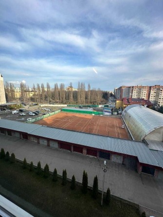 Продається квартира з видом на парк (вул. Кравчука) - фото 1