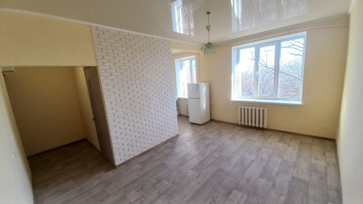 Продам 2 комнатную квартиру на Макулане, Военный городок-35. - фото 1