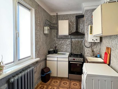 2 кімнатна квартира по вул. Героїв АТО Нововолынск