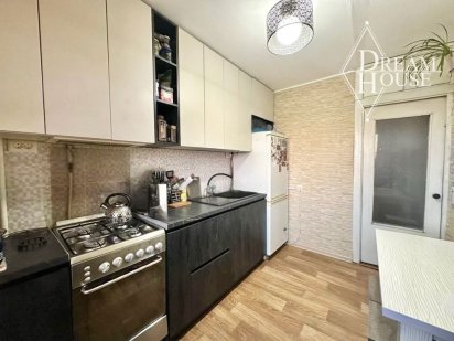 Продаж 5 кімнатної квартири Нововолынск