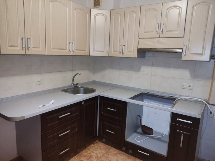 Продам 3-х кімнатну квартиру - фото 1