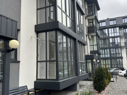 Продам 3 кімнатну квартиру в с.Тарасове Клавдиево-Тарасово