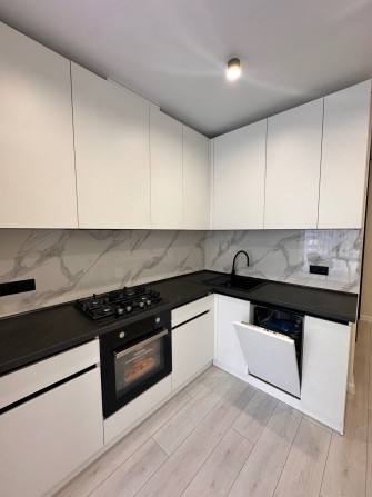 Продам 40 м2 щастя з сучасним ремонтом ЖК Софія Нова/ Теремки , Київ - фото 1