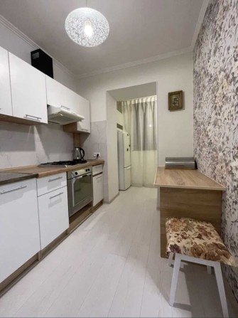 Продам 2 кімнатну квартиру з ремонтом - фото 1