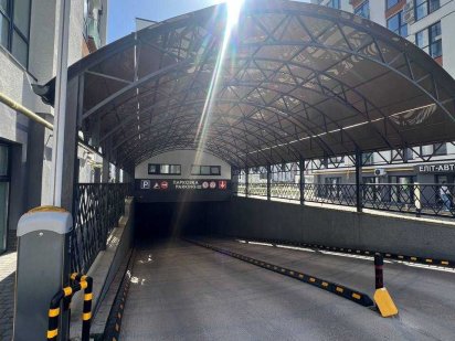 Здам паркомісце в ЖК Липки Ивано-Франковск