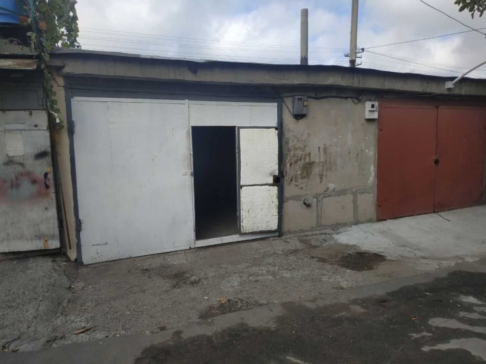 гараж каменный Ильфа и Петрова\ Вильямса. Пожарная часть - фото 1
