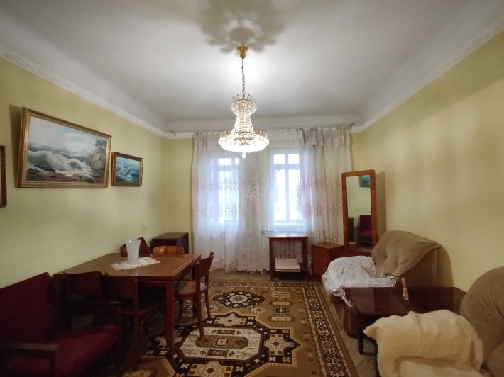 Оренда квартири в центрі 3 кім. по вул. Мазепи 38 - фото 1