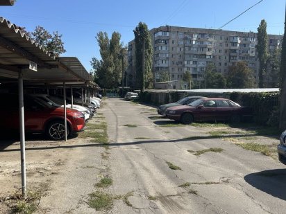 Продам  место на стоянке Заболотного паркинг стоянка Одесса