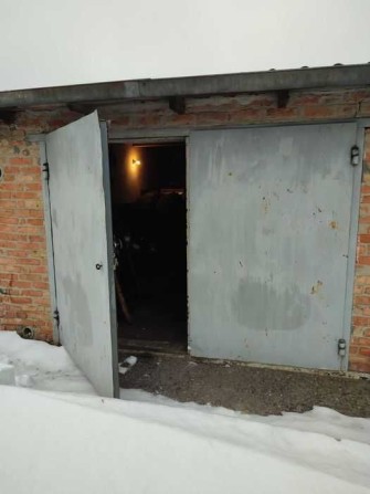 Продам гараж в р-ні СТО Bosh 2 ряд - фото 1