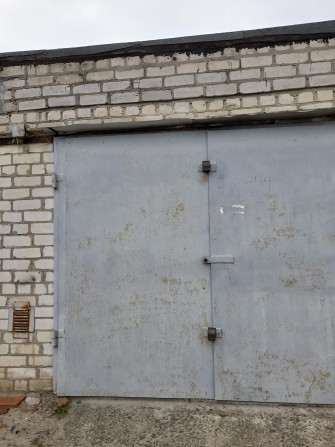 Продам цегляний гараж с подвалом ,в районі Раківка. - фото 1