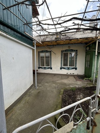 Сдам часть дома на Пушкина с гаражом и баней - фото 1