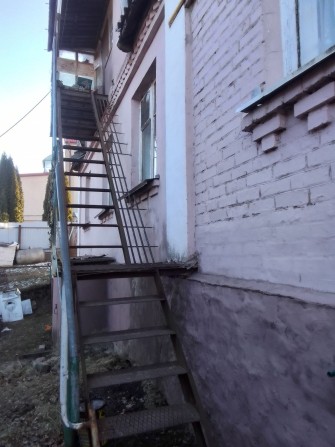 Здам пів дома,вхід окремо,все включено. - фото 1