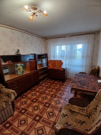 Сдам две комнаты в трехкомнатной квартире на "Космосе". - фото 1