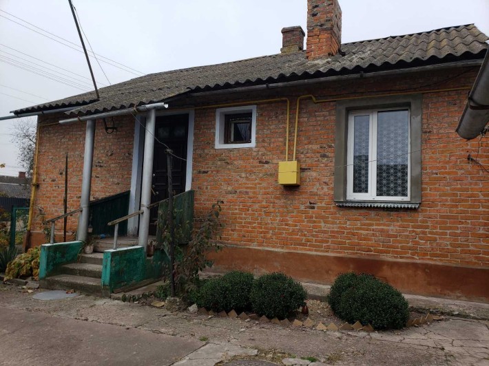 Продам будинок з усіма зручностями з надвірними спорудами. - фото 1