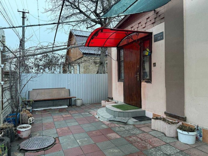 Продаж будинку з ремонтом в центрі Гостомеля - фото 1