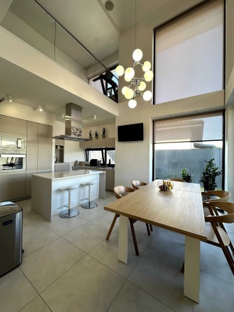 Eксклюзивний будинок 250 м² з басейном і гаражем – Канадське Село - фото 1