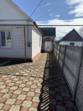 Продаж 1/2 частини будинку - фото 1