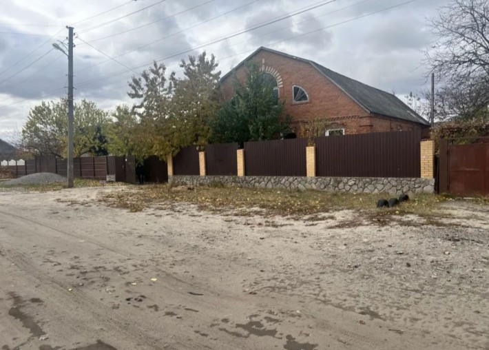 Продам дом Мерефа 125м.24сот.45тис.ремонт - фото 1