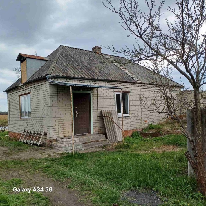 Продам цегляний будинок - фото 1