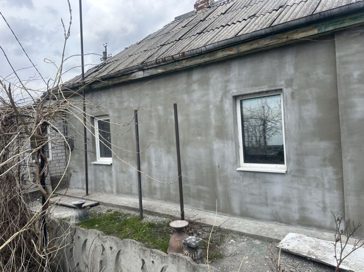 Продам дом возле Мини маркета. - фото 1