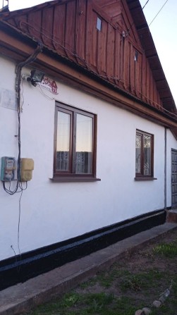 Продам добротний дерев'яний будинок.Ремонт зроблений ,електрика мідь - фото 1