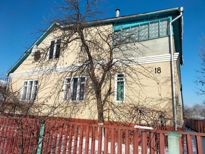 Продам будинок м. Старокостянтинів, вул. Садова 18 - фото 1