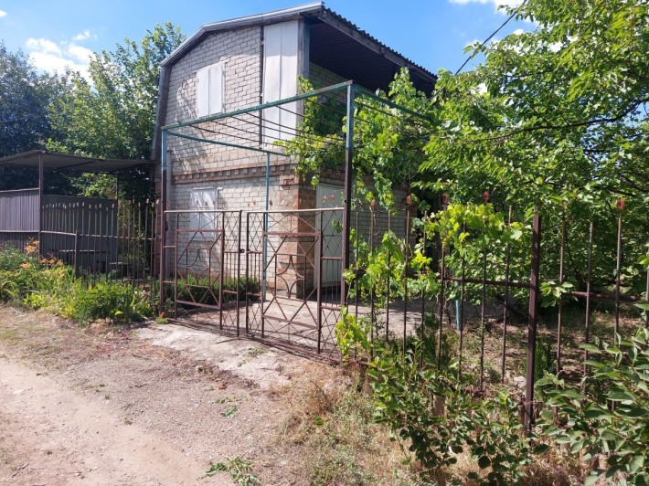 Продам дачу в Металург 2 - фото 1