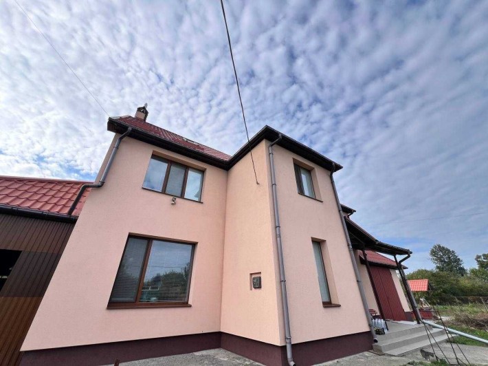 Продаж будинку з ремонтом, гаражем та ділянкою 14 соток! - фото 1
