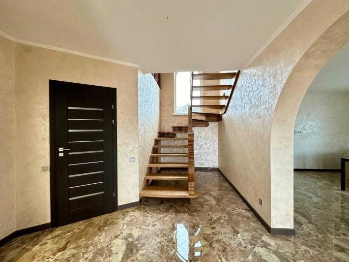 Продаж будинку в Драгомирчанах - фото 1