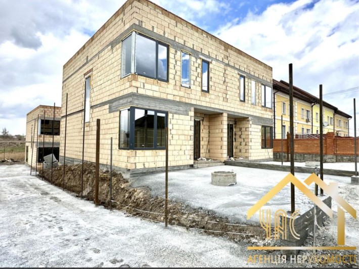 Продам якісний будинок-дуплекс Гатне - фото 1
