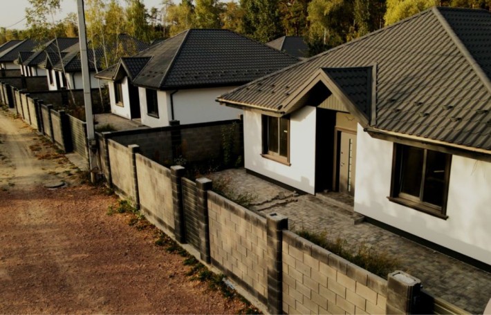 Будинок в котеджному містечку. Ближнє передмістя Києва - місто Ворзель - фото 1