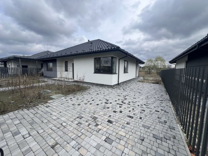 Продам клубний дім 130 кв 3 кім вихід на воду Гнідин Гнедин - фото 1
