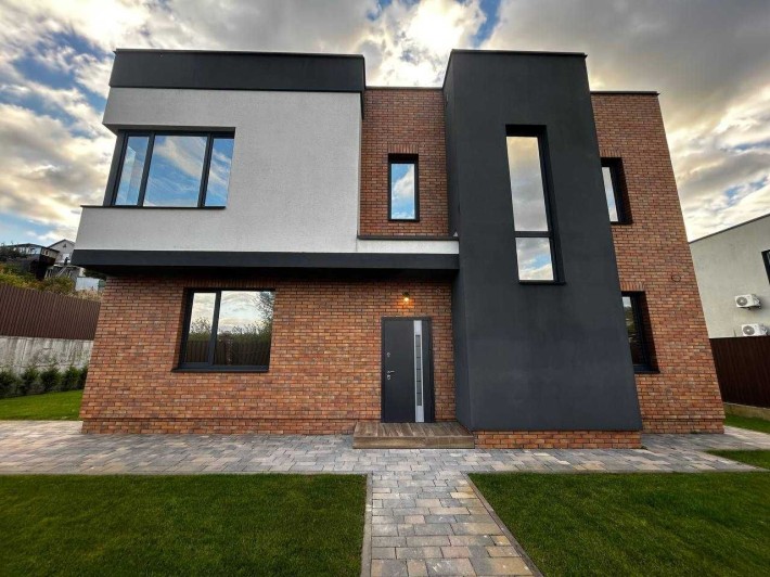 Продаж будинку з ремонтом\Лісники\155м2\280тис.$ - фото 1